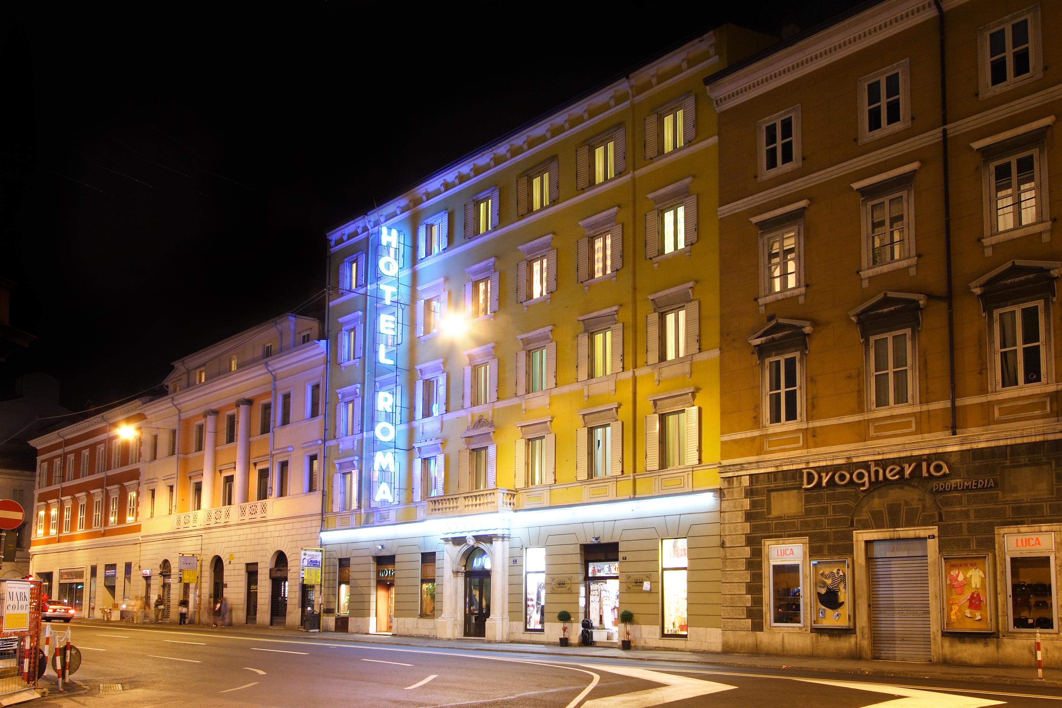 Hotel Roma Trieste Esterno foto