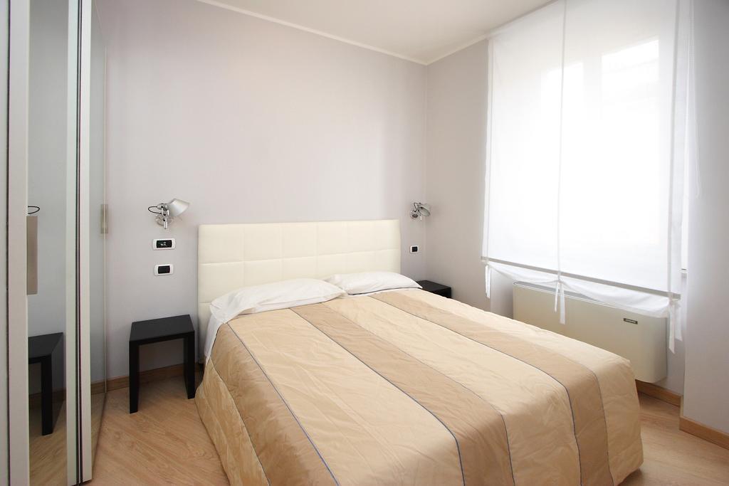 Hotel Roma Trieste Esterno foto