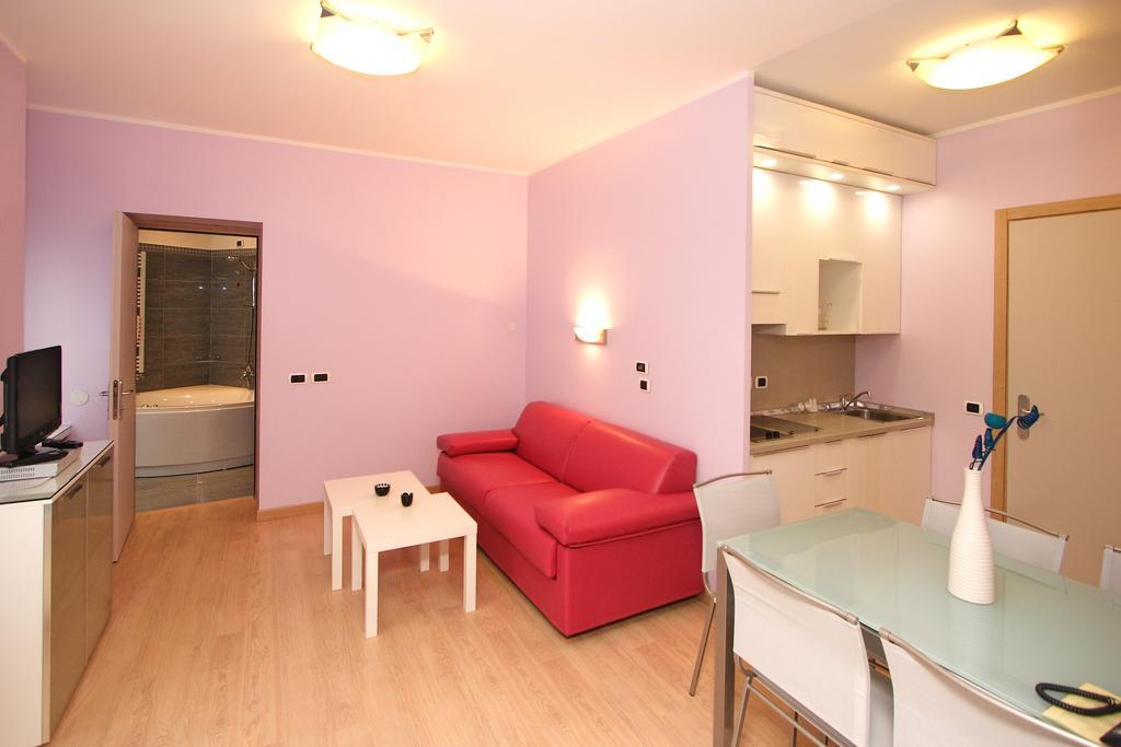 Hotel Roma Trieste Esterno foto