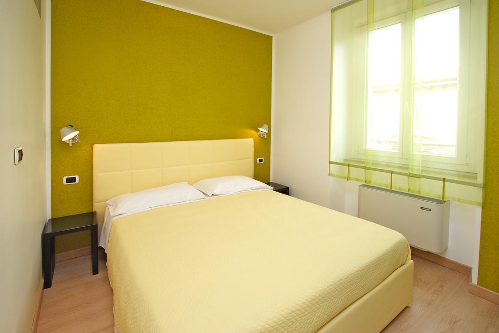 Hotel Roma Trieste Esterno foto