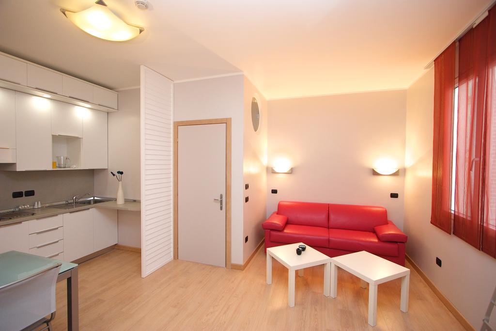 Hotel Roma Trieste Esterno foto