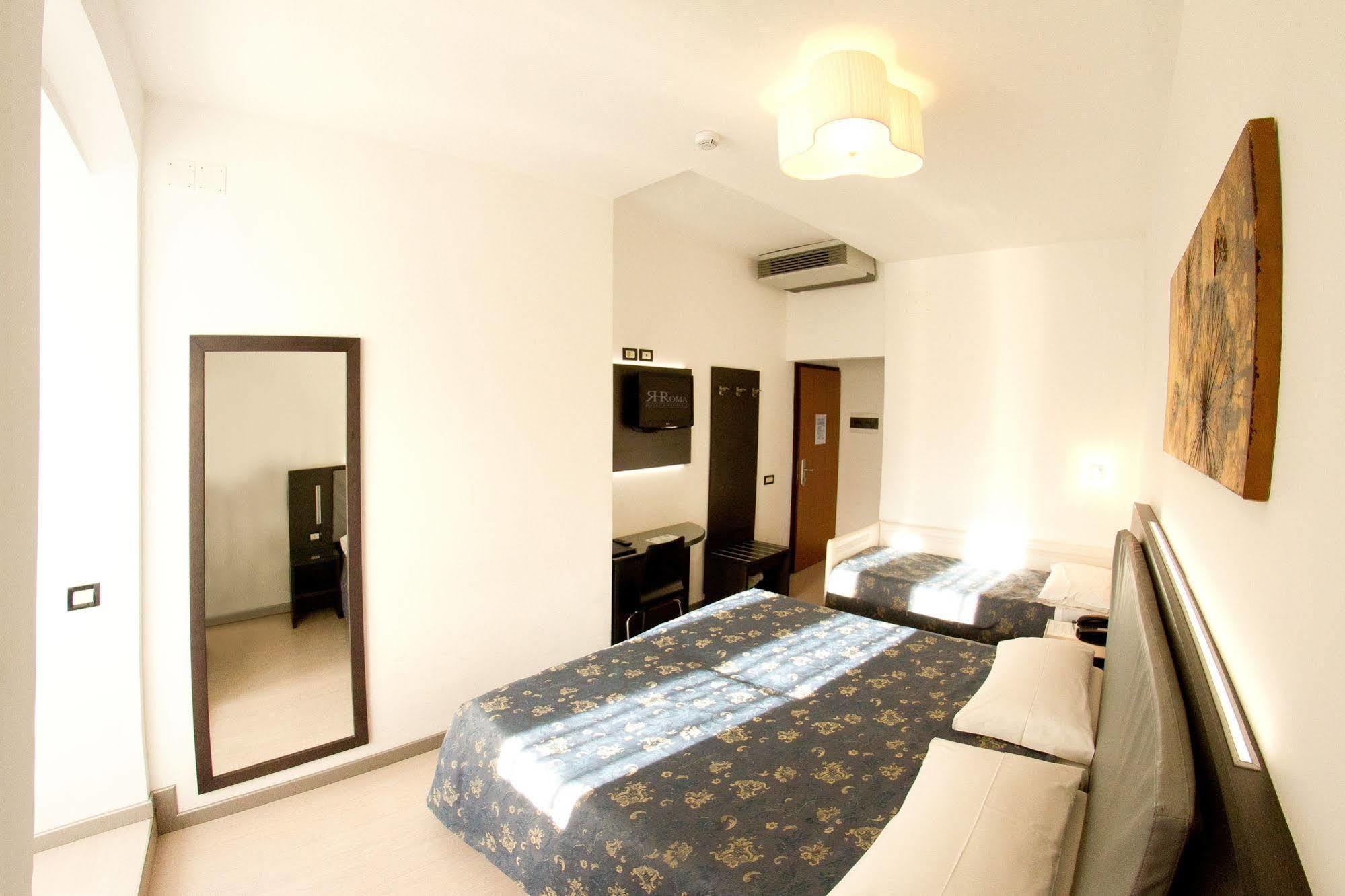 Hotel Roma Trieste Esterno foto