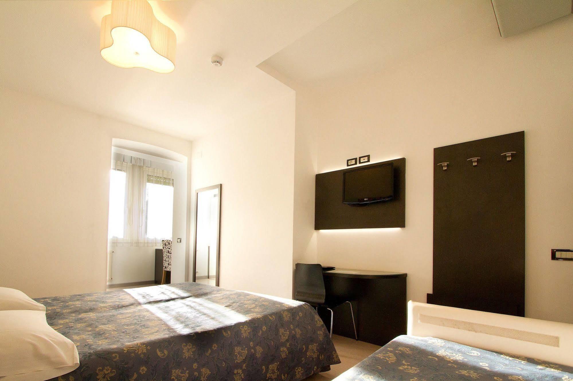 Hotel Roma Trieste Esterno foto