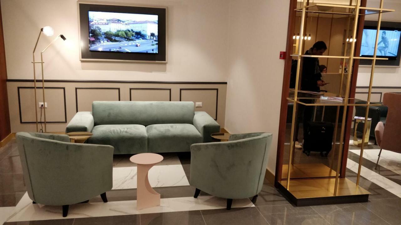 Hotel Roma Trieste Esterno foto